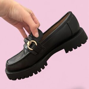 Zara Black and Gold Flats with Modern Loafer Design